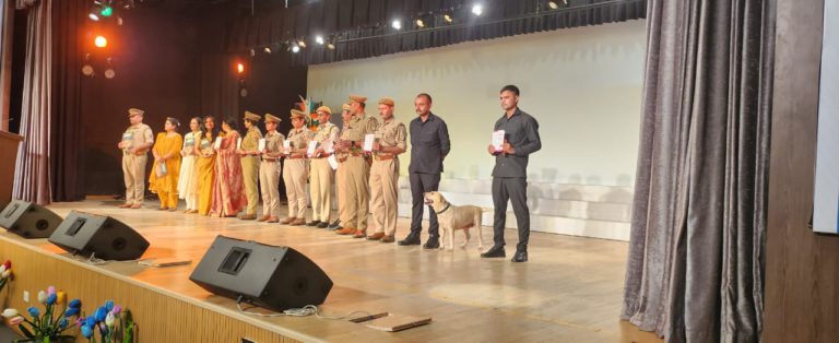 पुलिस की पाठशाला